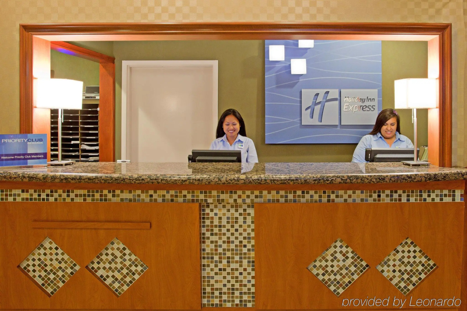 Holiday Inn Express Hotel & Suites Ventura by IHG