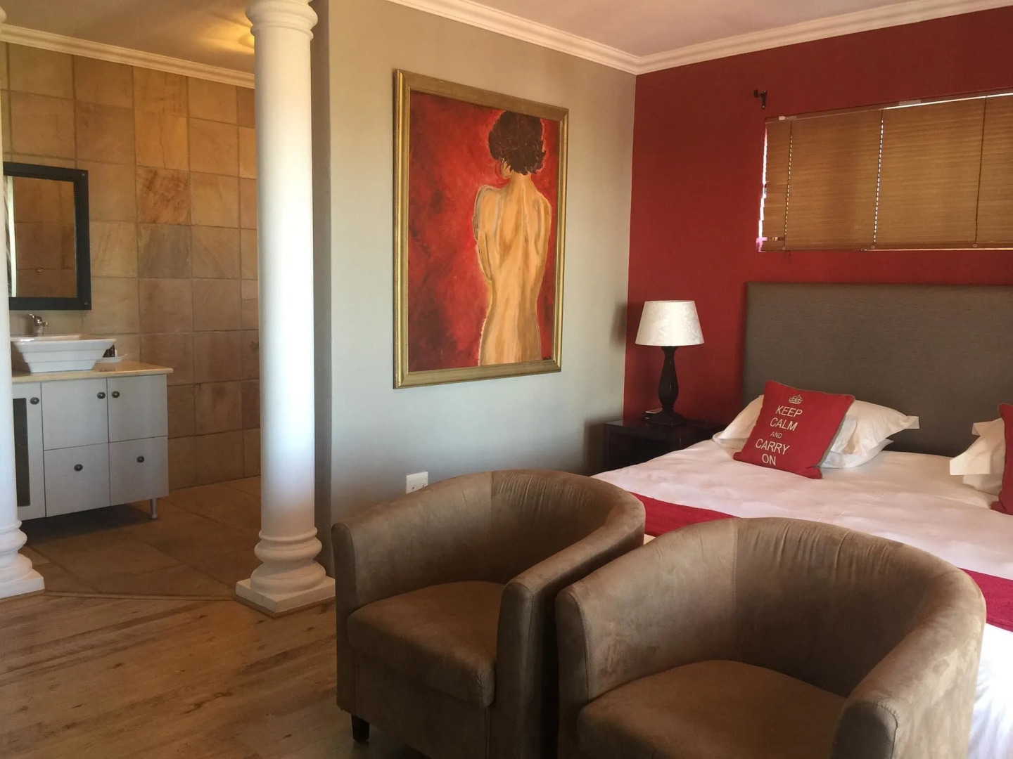 Sea Whisper Guest House & Self Catering