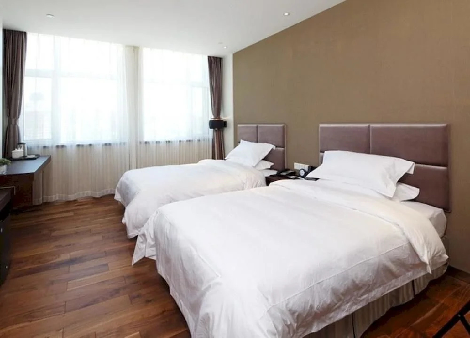 Regal Hotel (Hohhot Haidong Road)