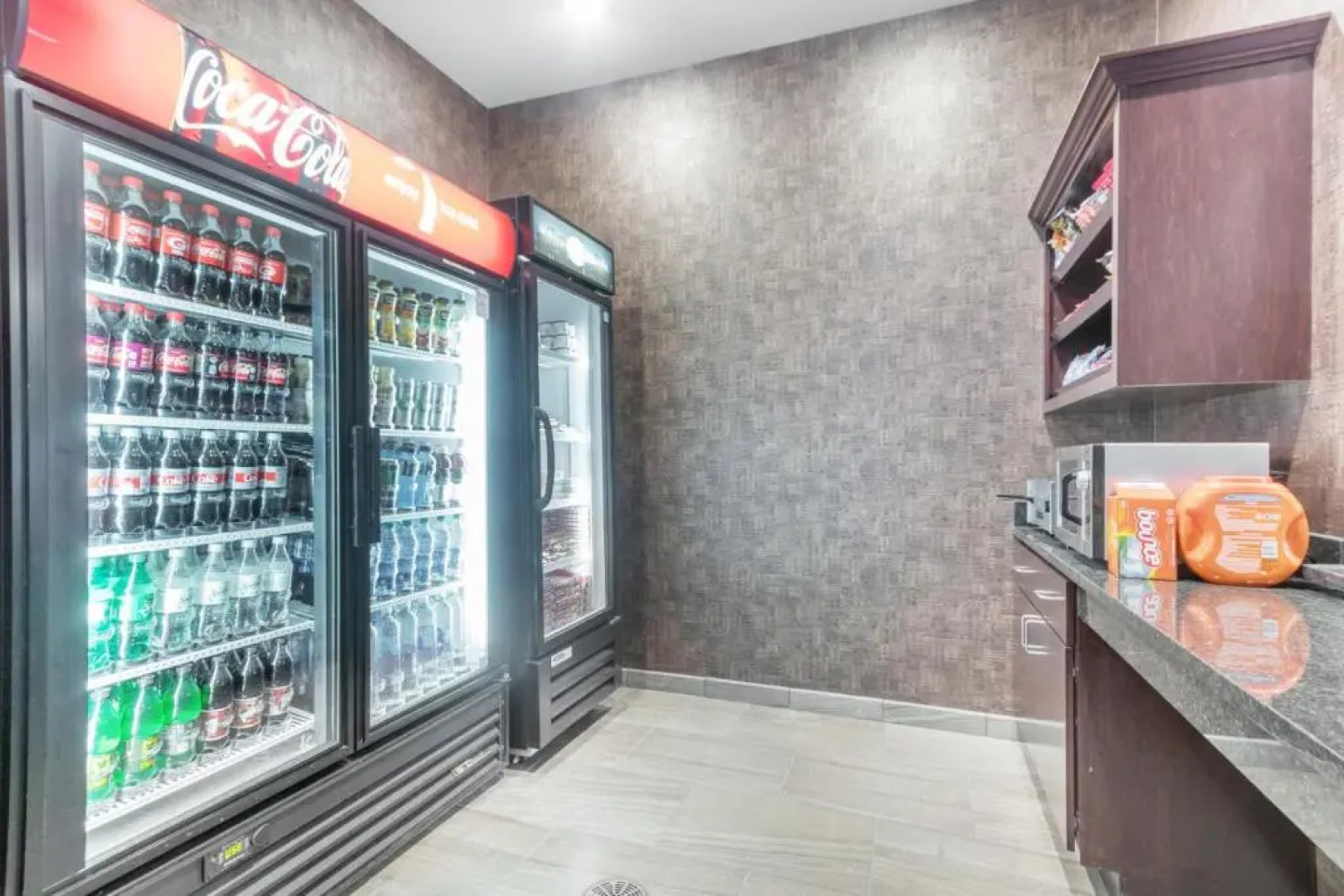 Cobblestone Hotel and Suites Janesville