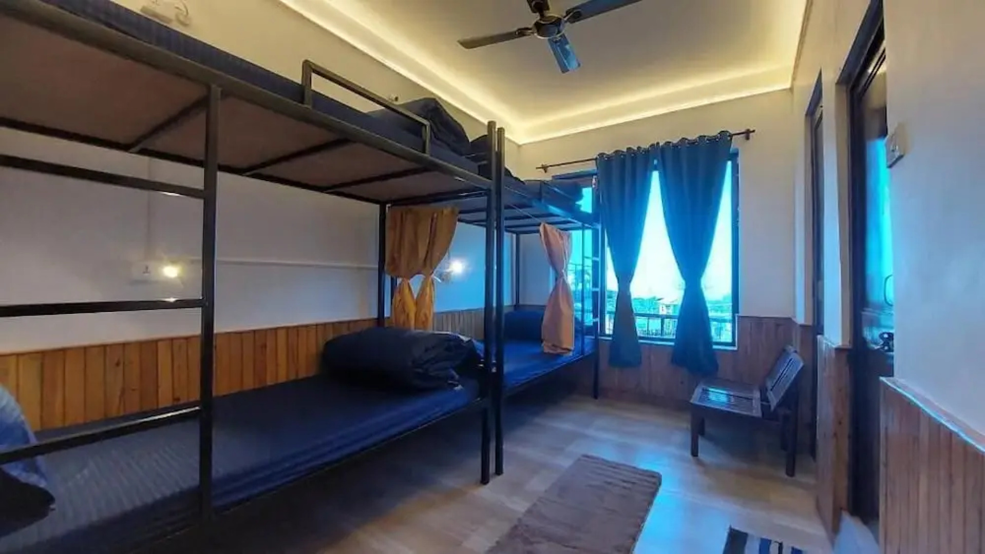 The Lost Hostels-Bir - Landing Site