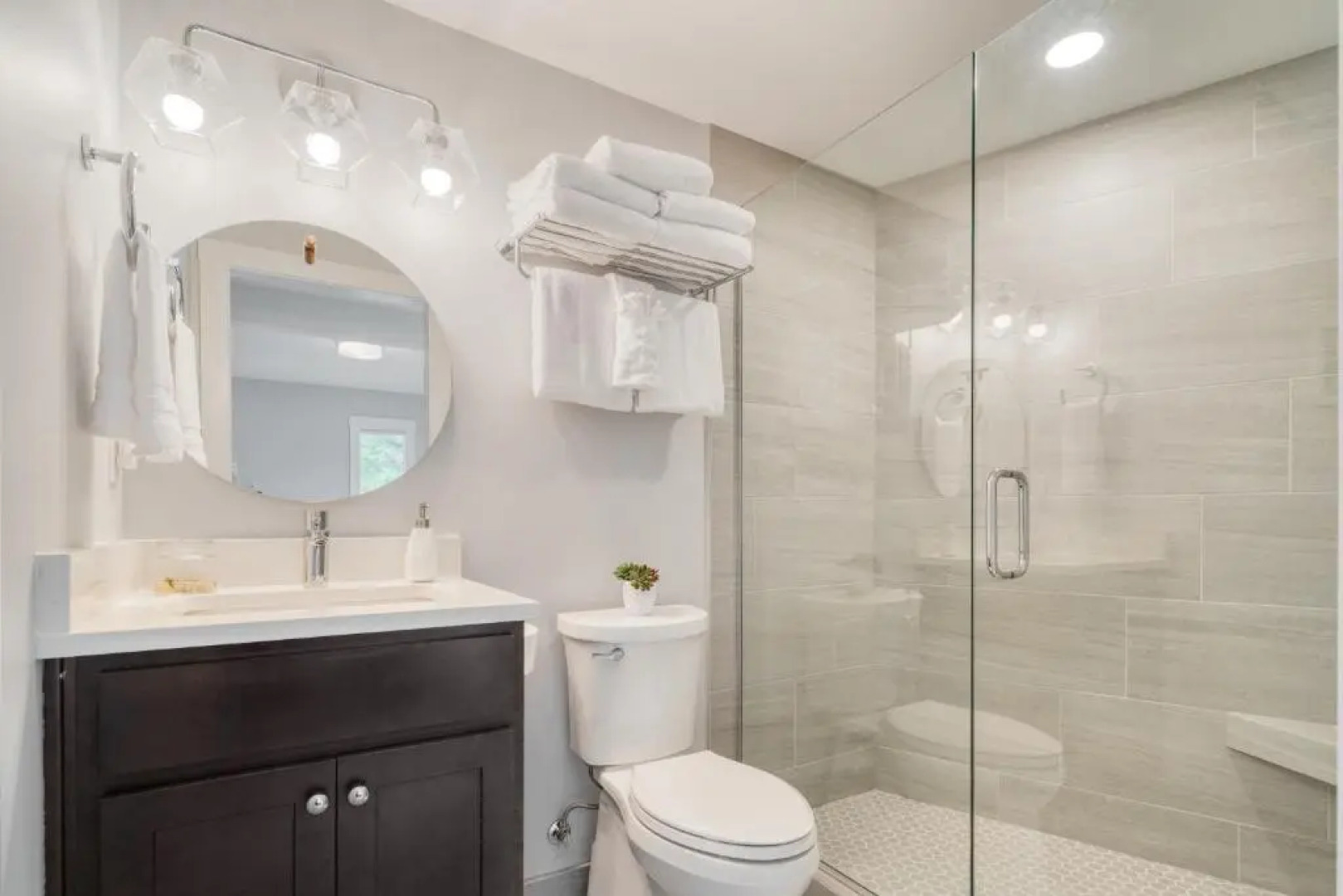 Sunset Cove by Avantstay Beachfront w/ Balcony!