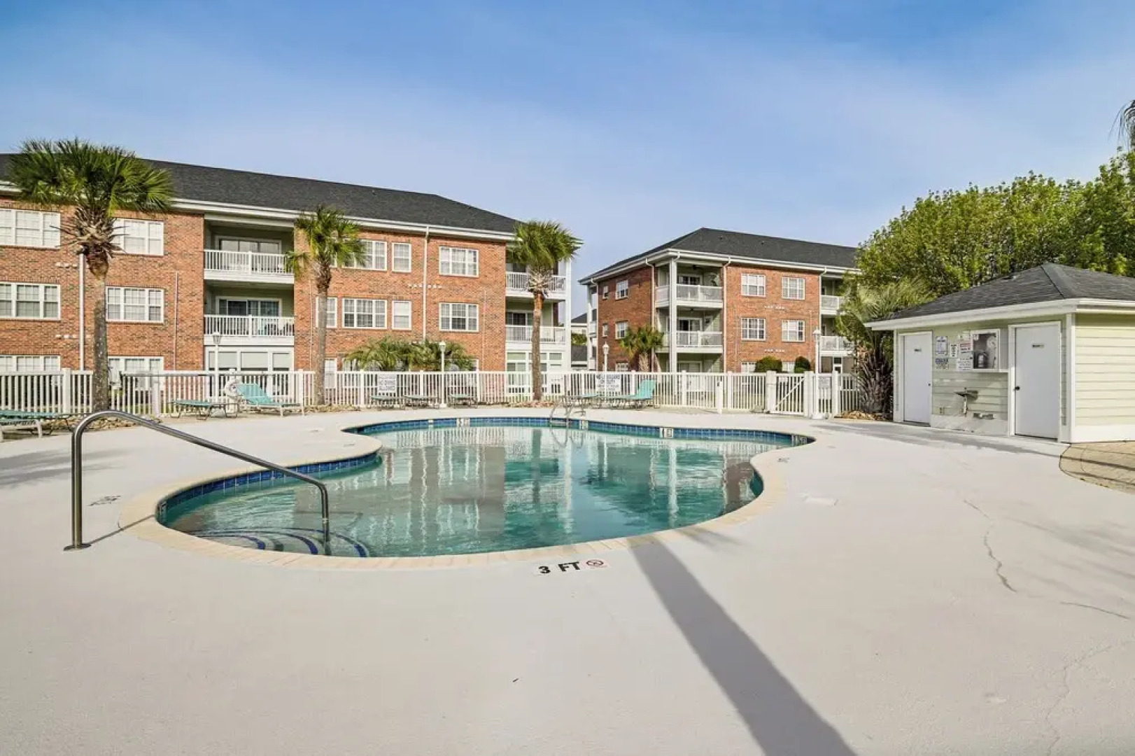 6 Mi to Myrtle Beach Hot Spots: Cozy Condo!