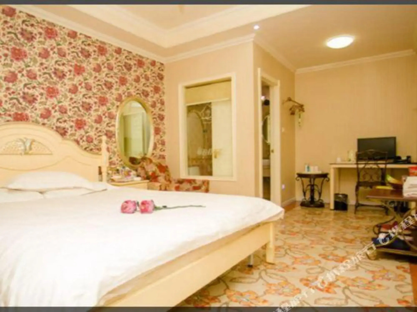 Changchun Prague Hotel (Five Rings Stadium Jida Second Hospital)