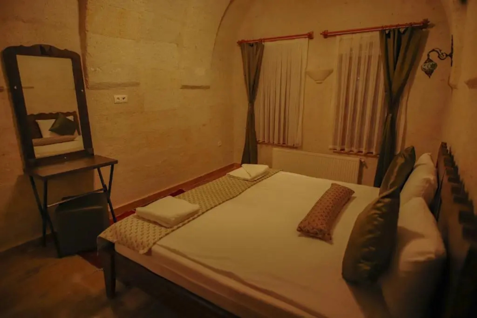 Heritage Cave Inn Hotel