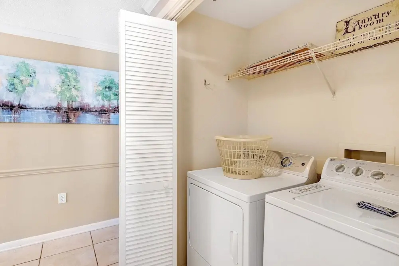 Phoenix Viii Unit 1406 3 Bedroom Condo by Redawning