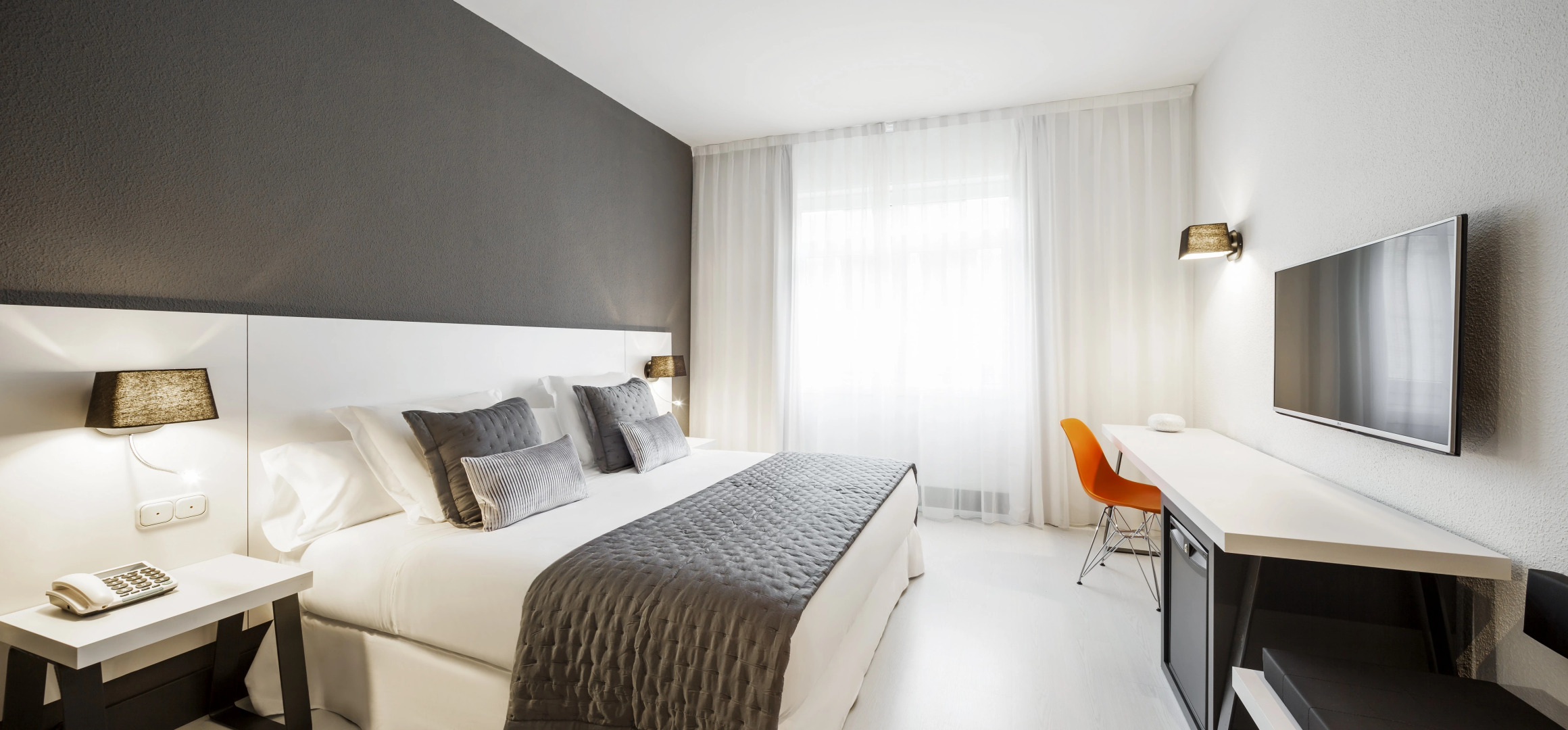 Отель Ilunion Bilbao