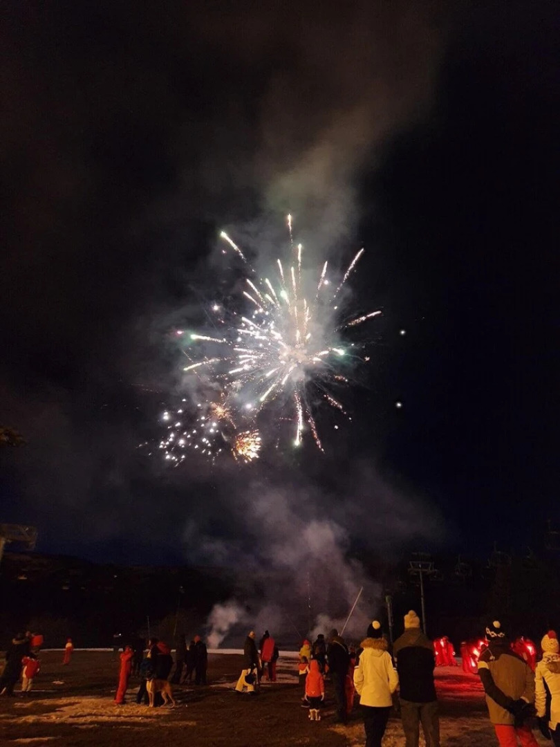 Bungalow With 2 Bedrooms in Besse-et-saint-anastaise, With Pool Access and Furnished Garden