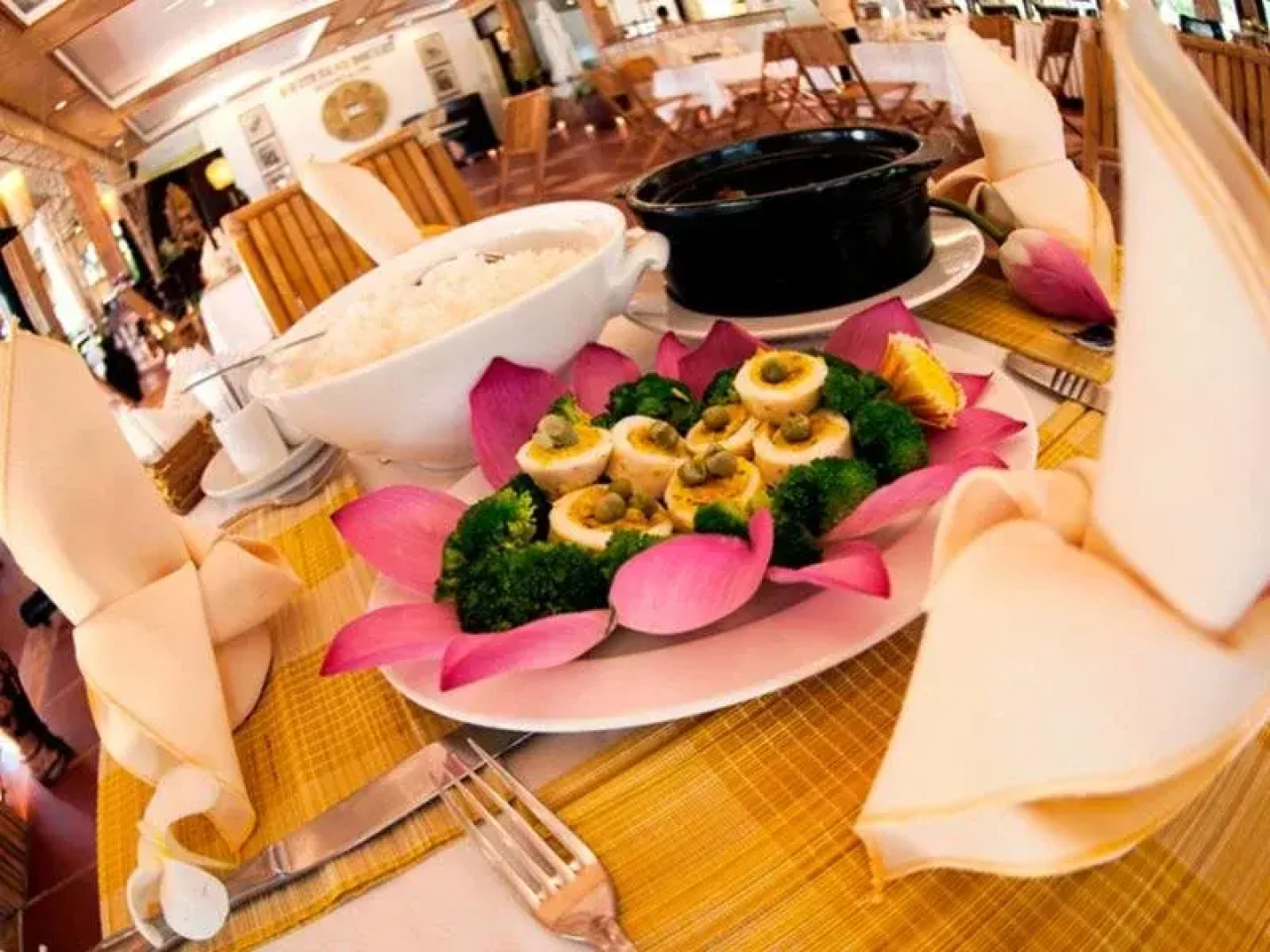 White Sand Doclet Resort And Spa