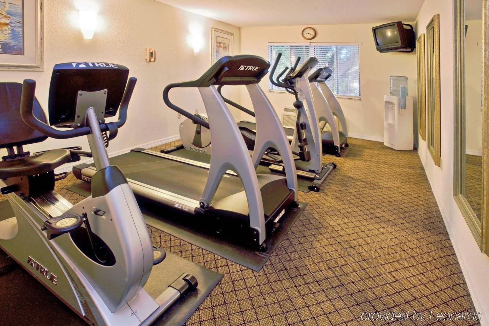 Holiday Inn Express & Suites Bradenton West by IHG