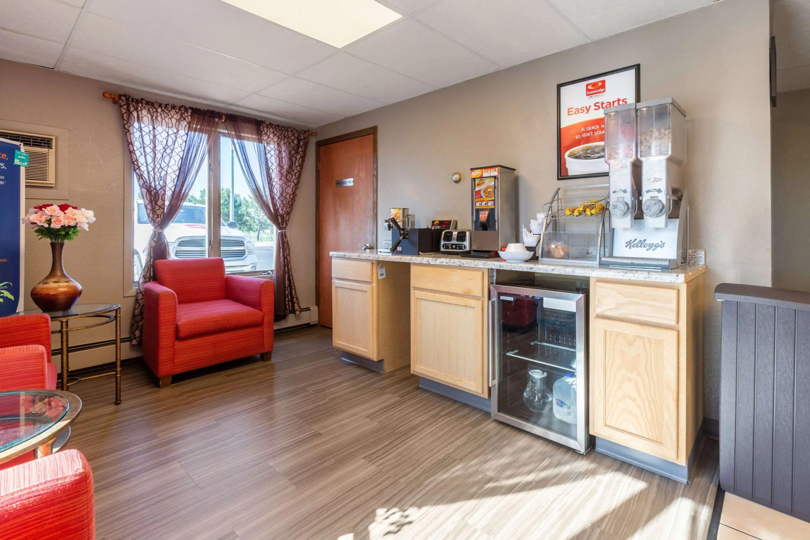 Econo Lodge Inn & Suites Escanaba North