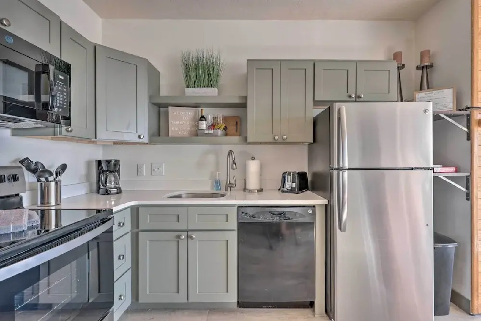 Pool & Hot Tub Access: Silverthorne Condo!