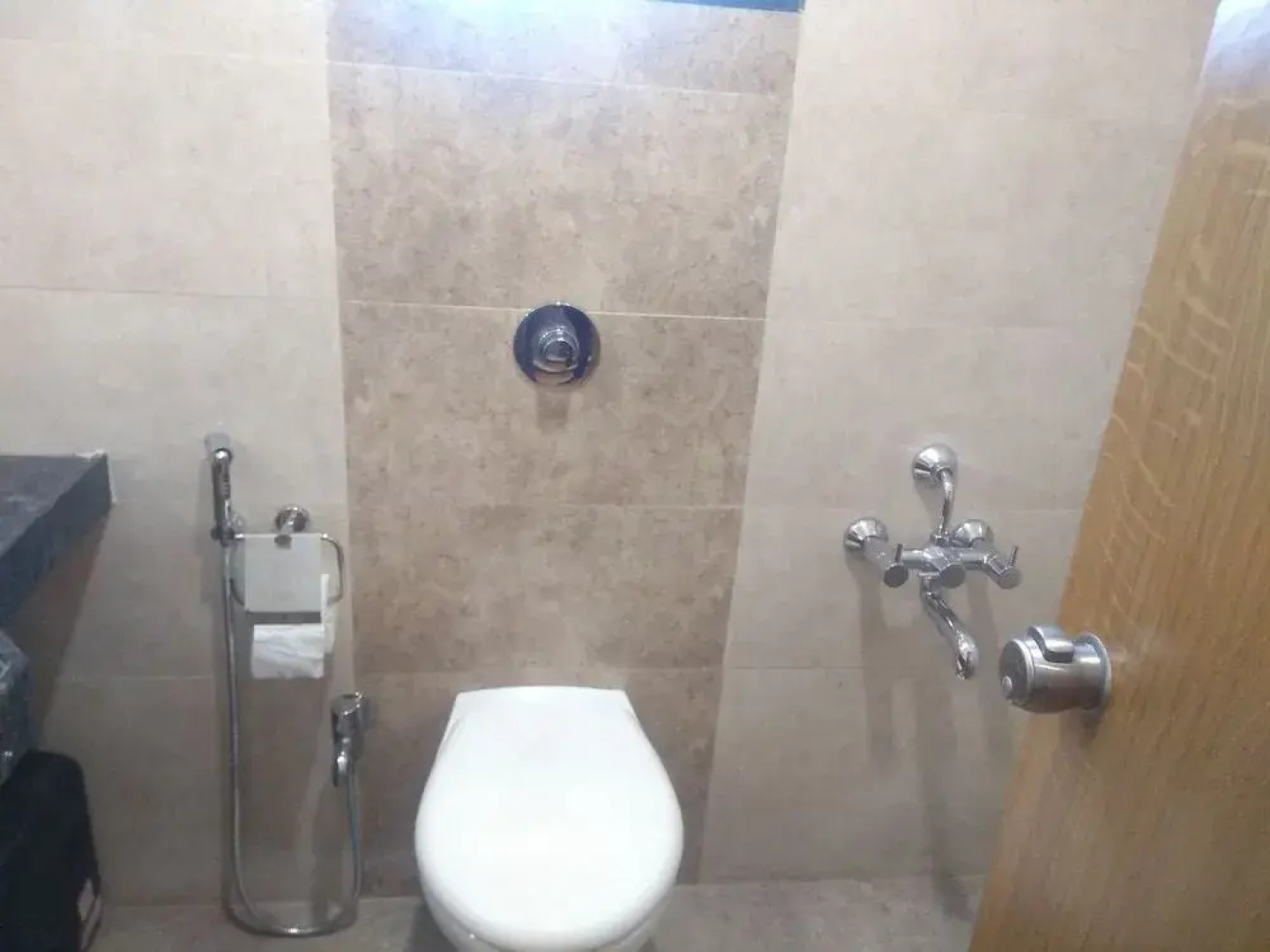 Hotel V Star by OYO Rooms