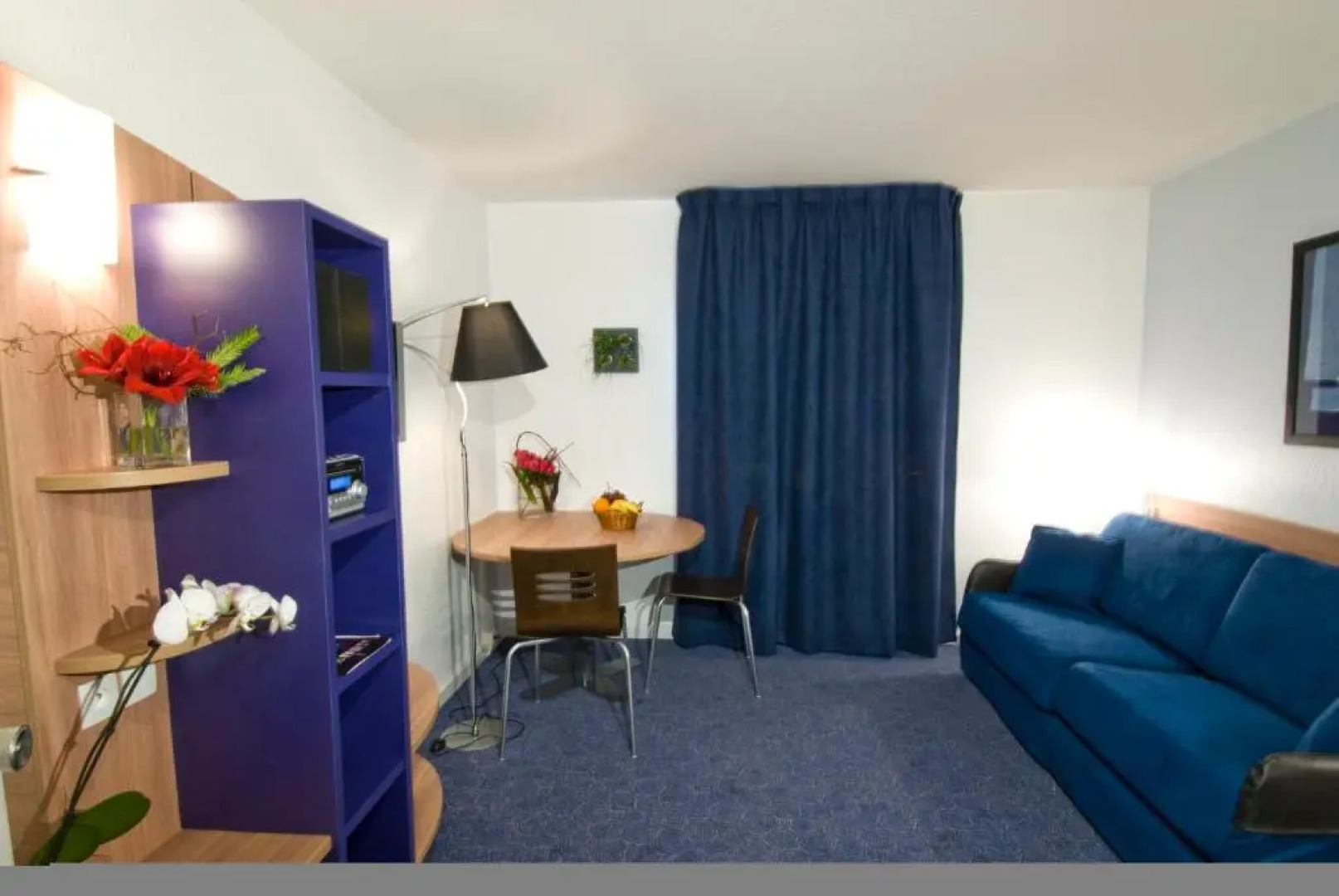 Canal Suites (Ex. Suite-Home) by Popinns