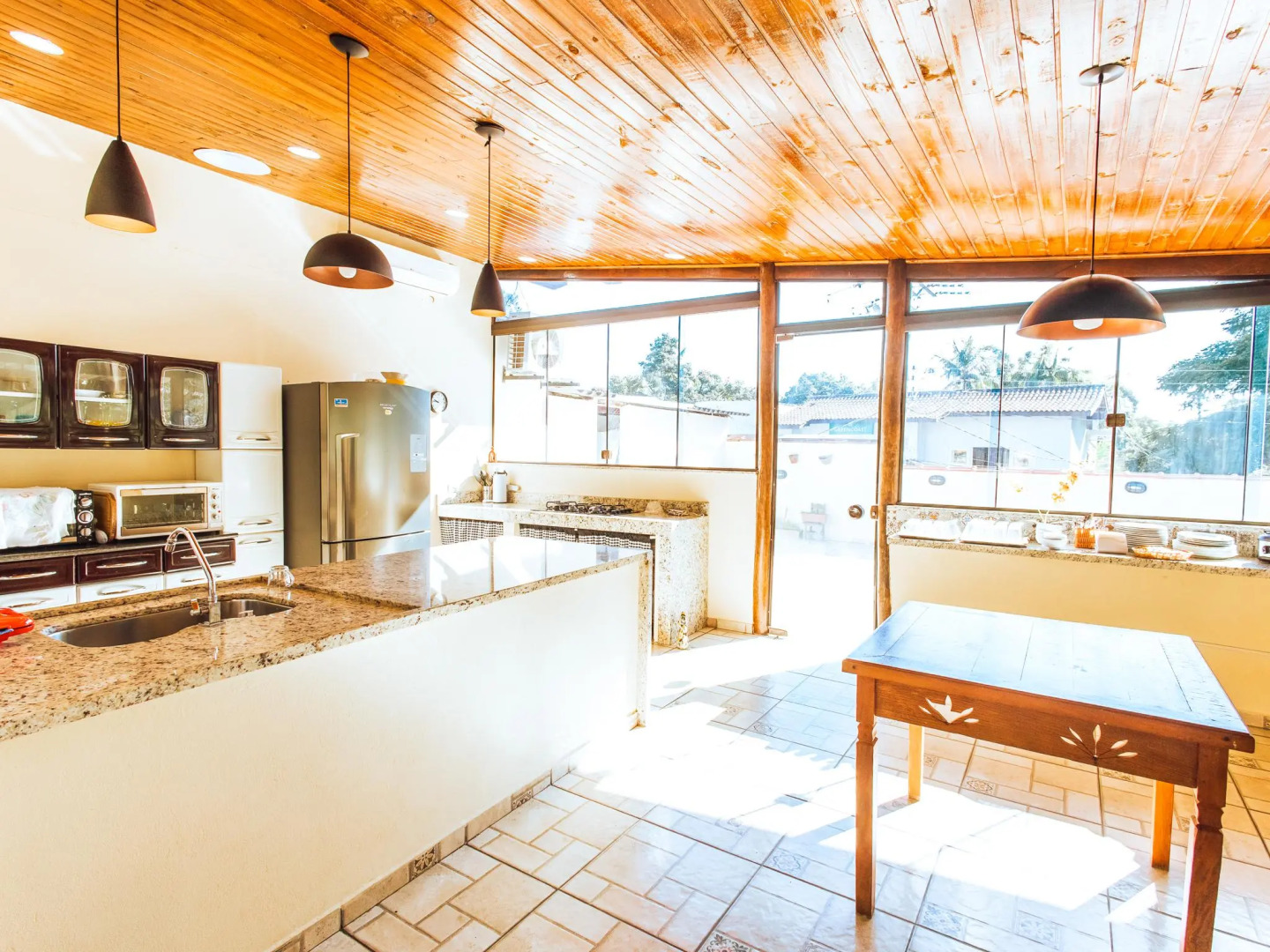 VELINN Pousada Praia do Perequê