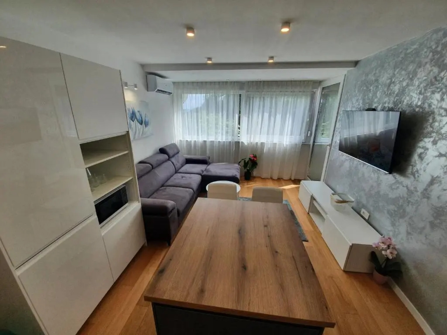 Apartman Leona 4*, Kantrida