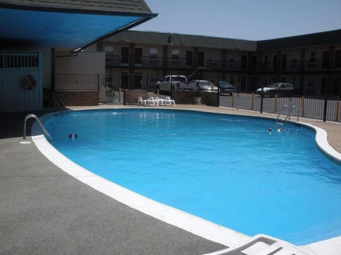 Nendels Inn & Suites