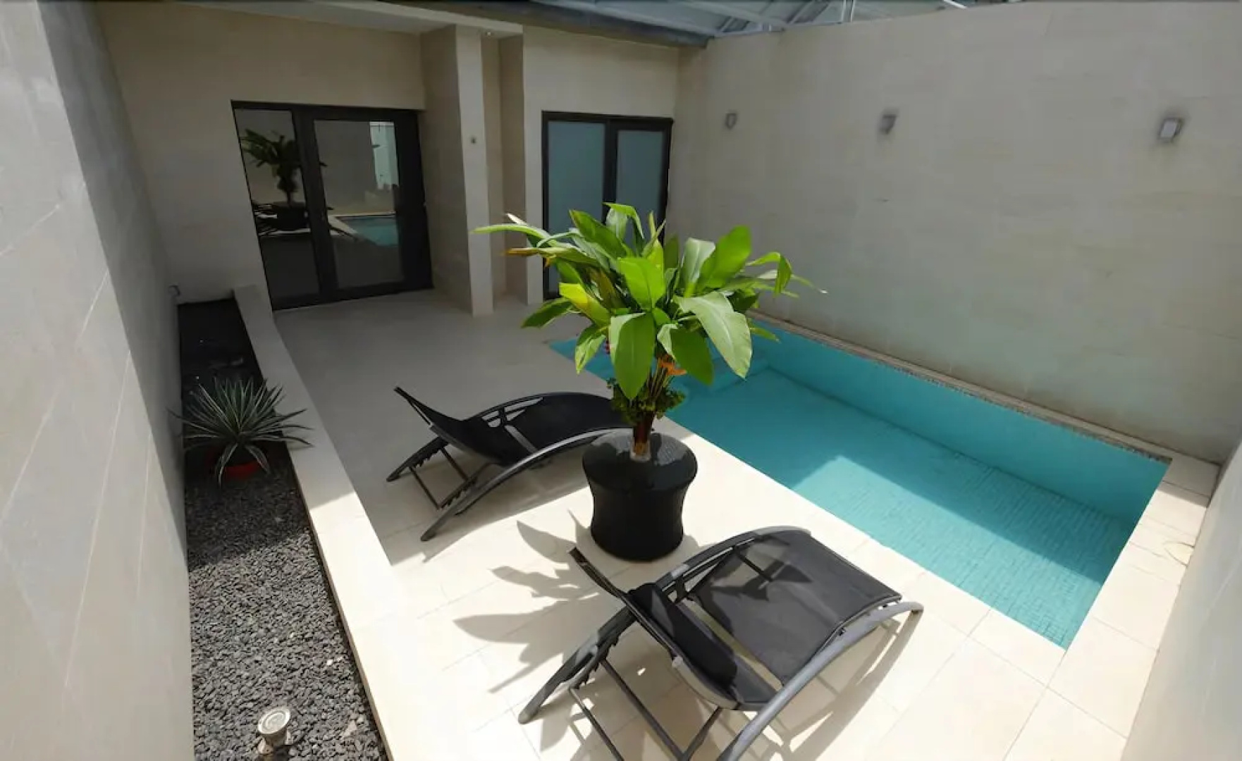 Magno Suites