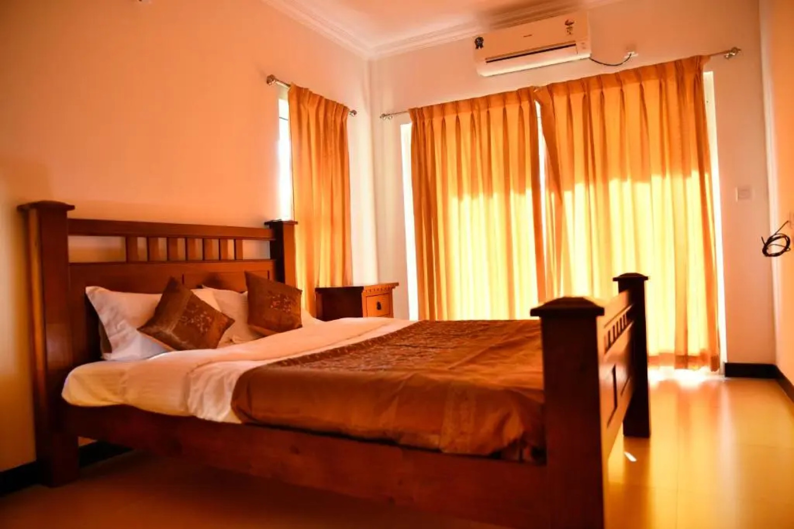 B&F Kensington Square