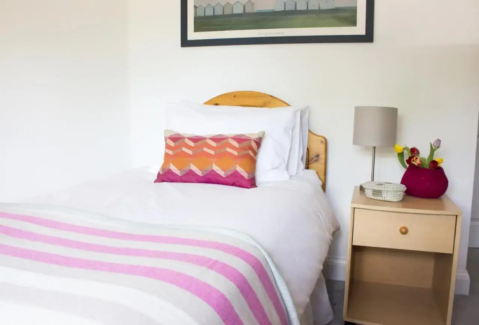 Moniques Bed  Breakfast