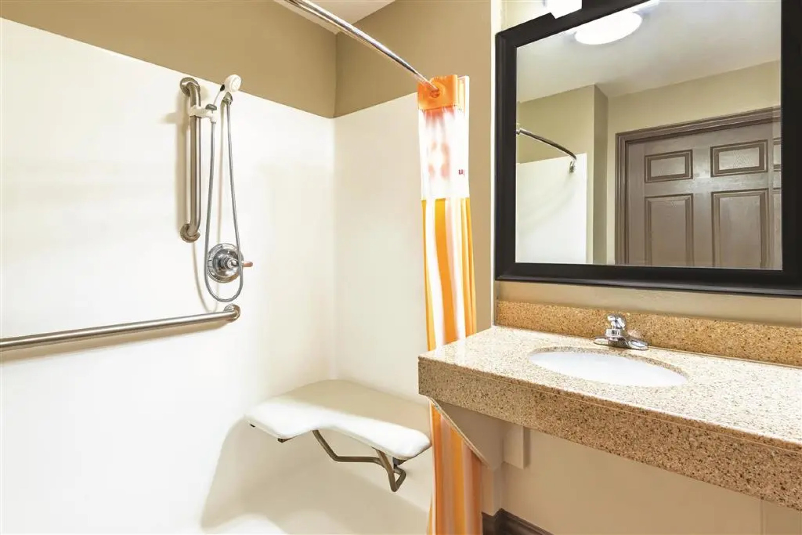 La Quinta Inn & Suites by Wyndham Oklahoma City - Moore