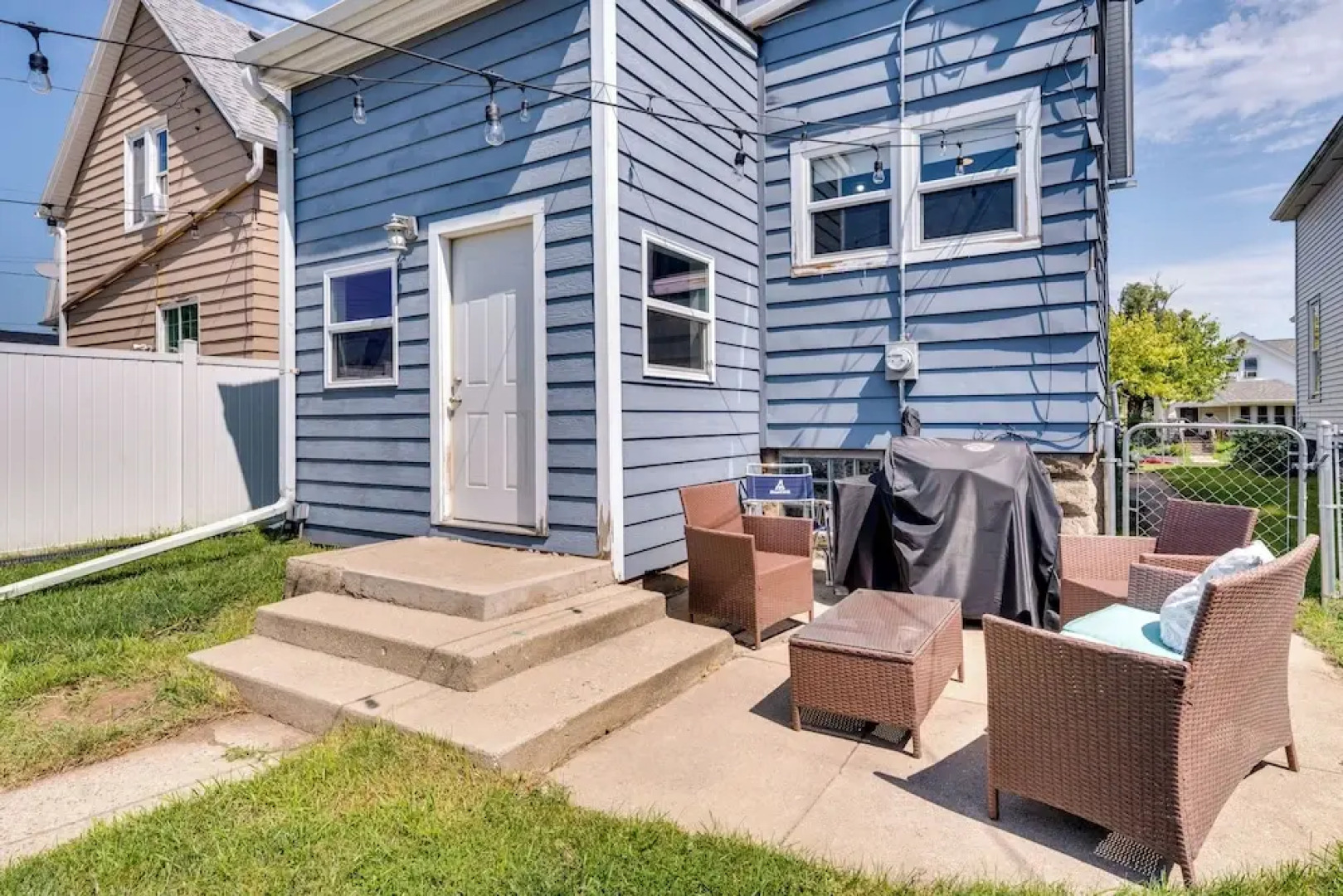 Pet-friendly Home - 6 Mi to Downtown Milwaukee!