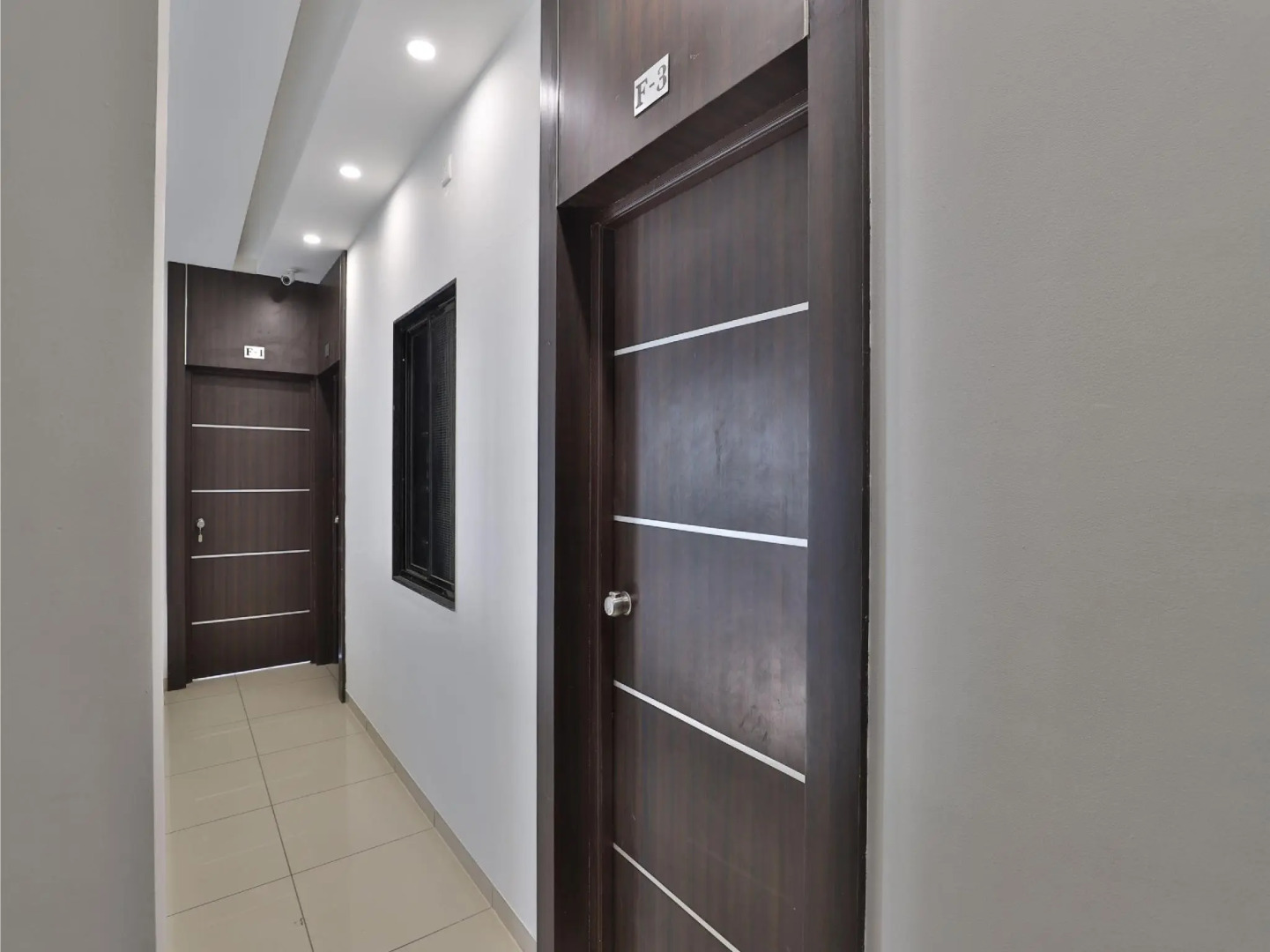 SPOT ON 38154 Shakti Hostel & Hotel