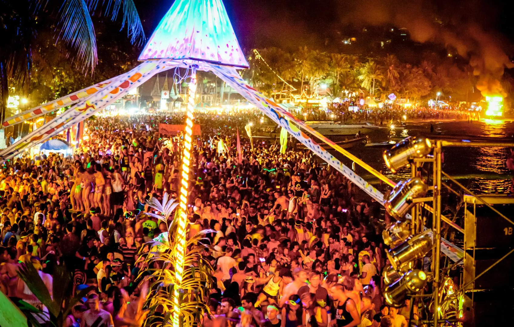 Shiralea Island Resort