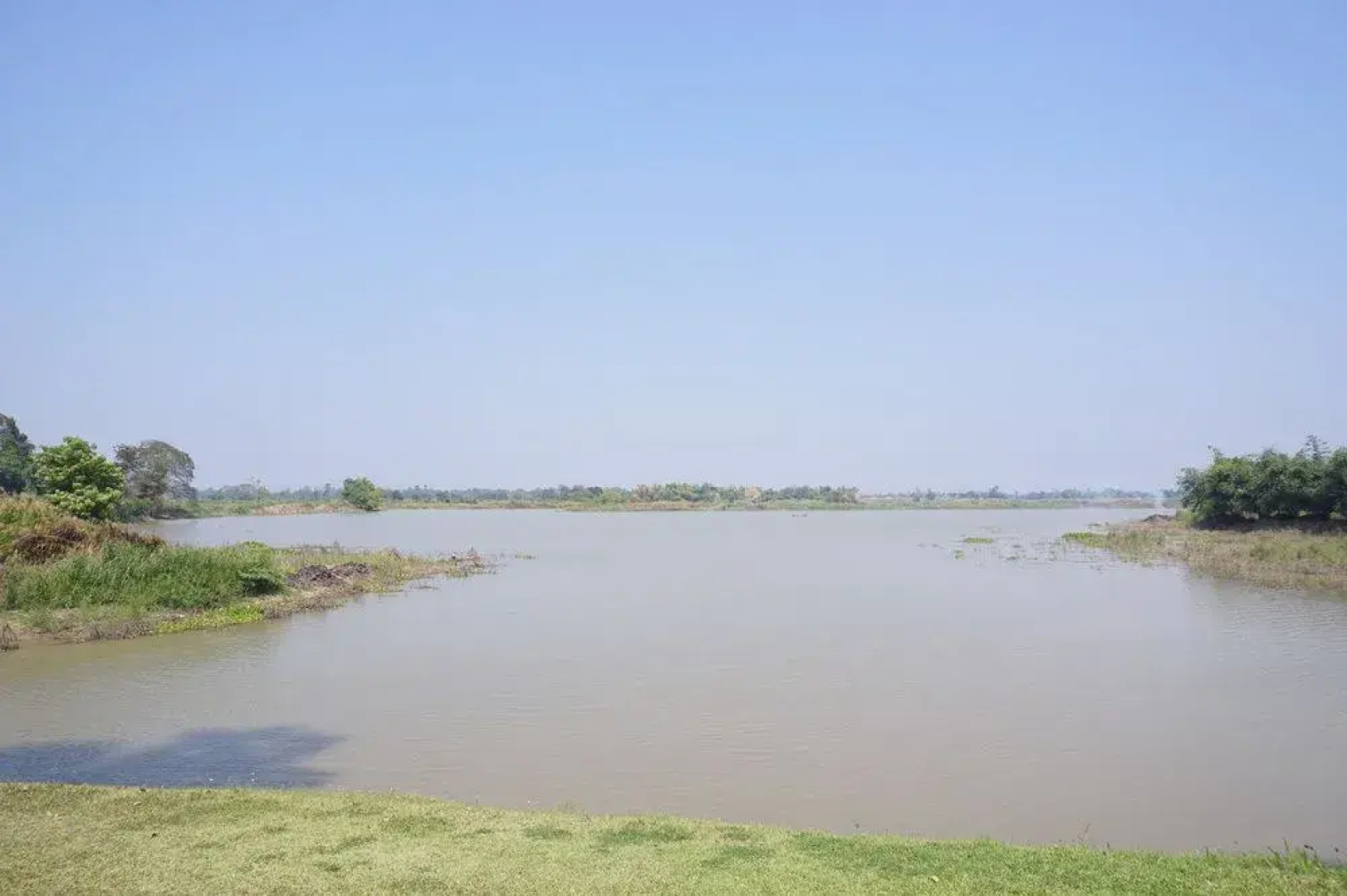 Uthai River Lake Resort