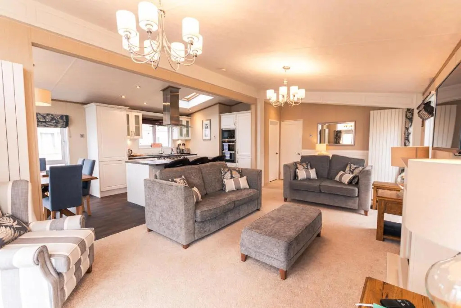 Lakeside Gem with Hot Tub