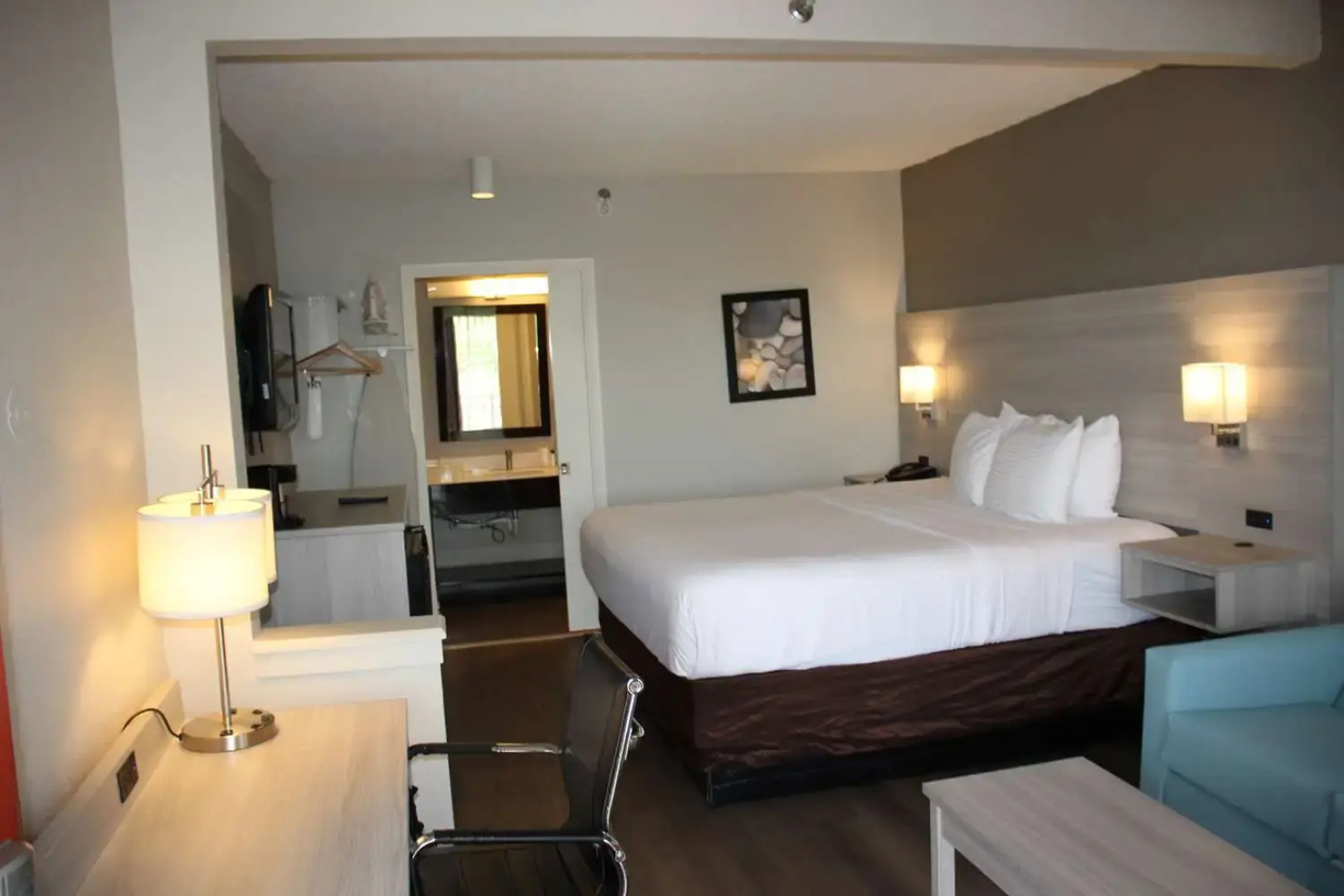 Boca Suites Deerfield Beach, SureStay Collection by BW