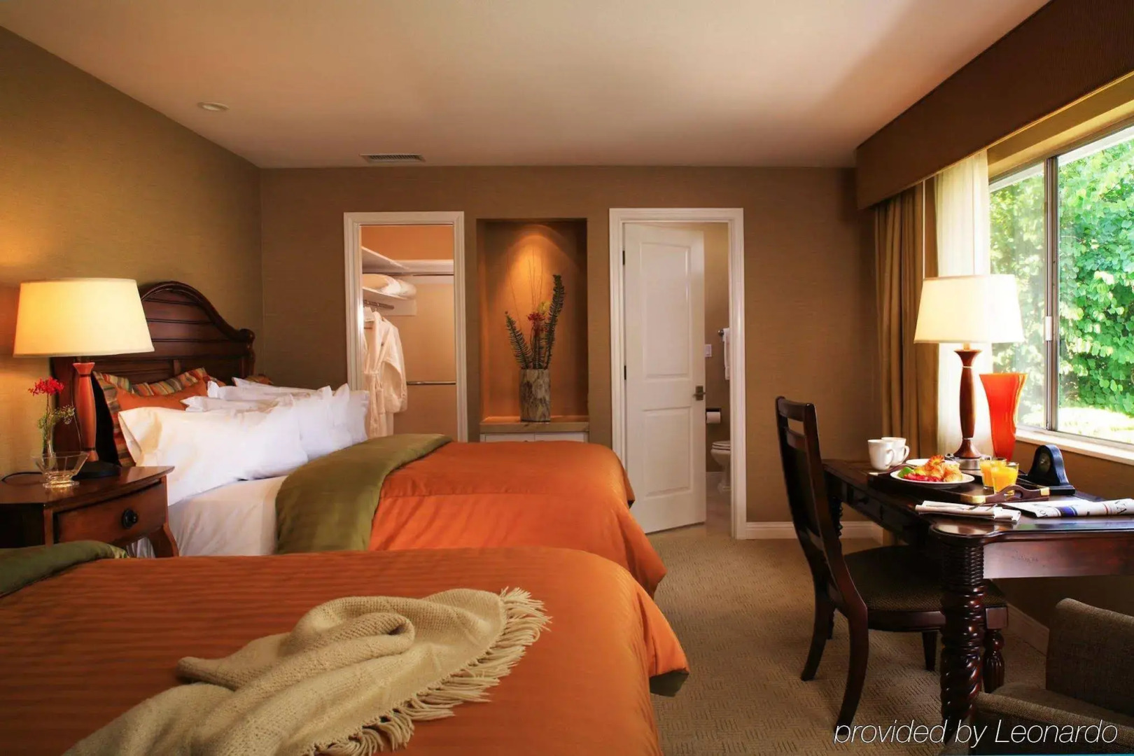 West Beach Inn, a Coast Hotel