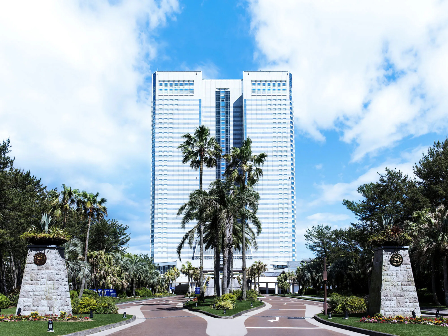 Phoenix Seagaia Ocean Tower