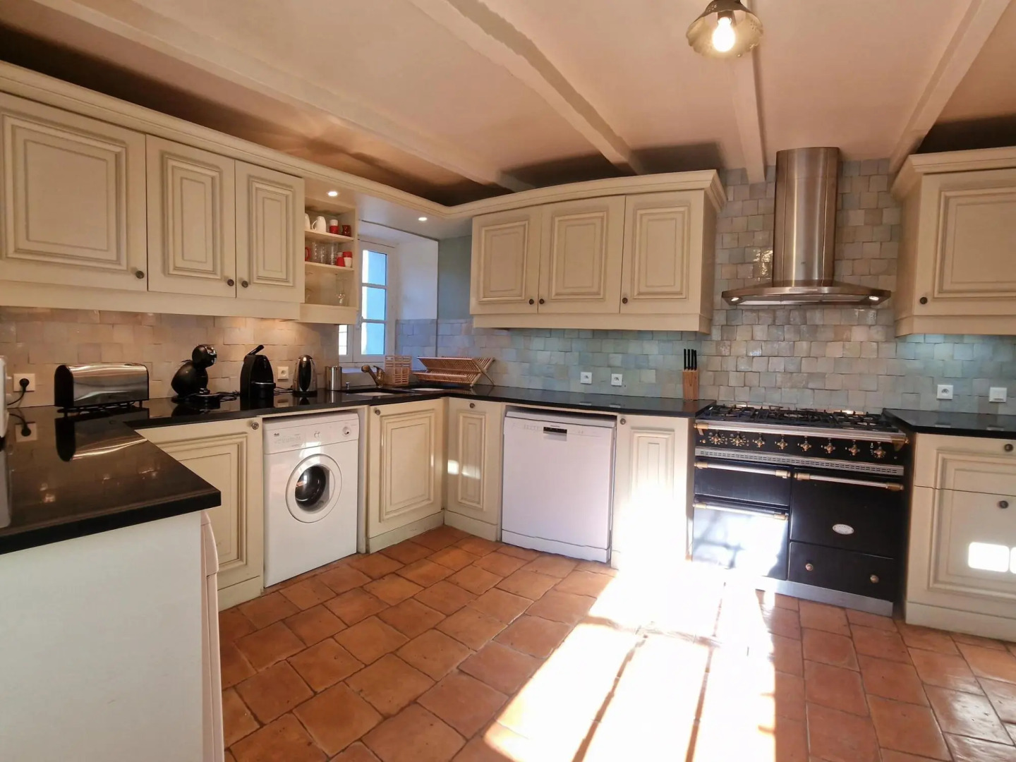 Very pretty Breton house in the heart of Locquirec, 100 m from the beach