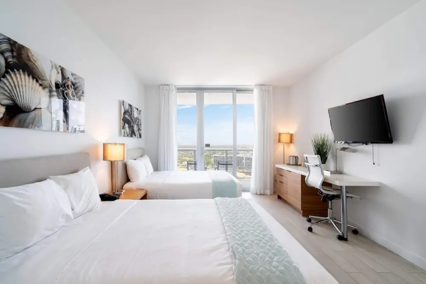 Beach Walk Resort Lux Apts by SV Rentals