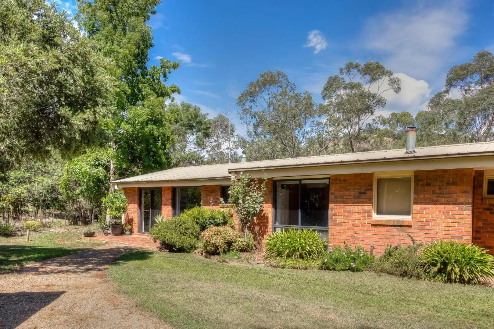 On the River, Porepunkah - Bright VIC