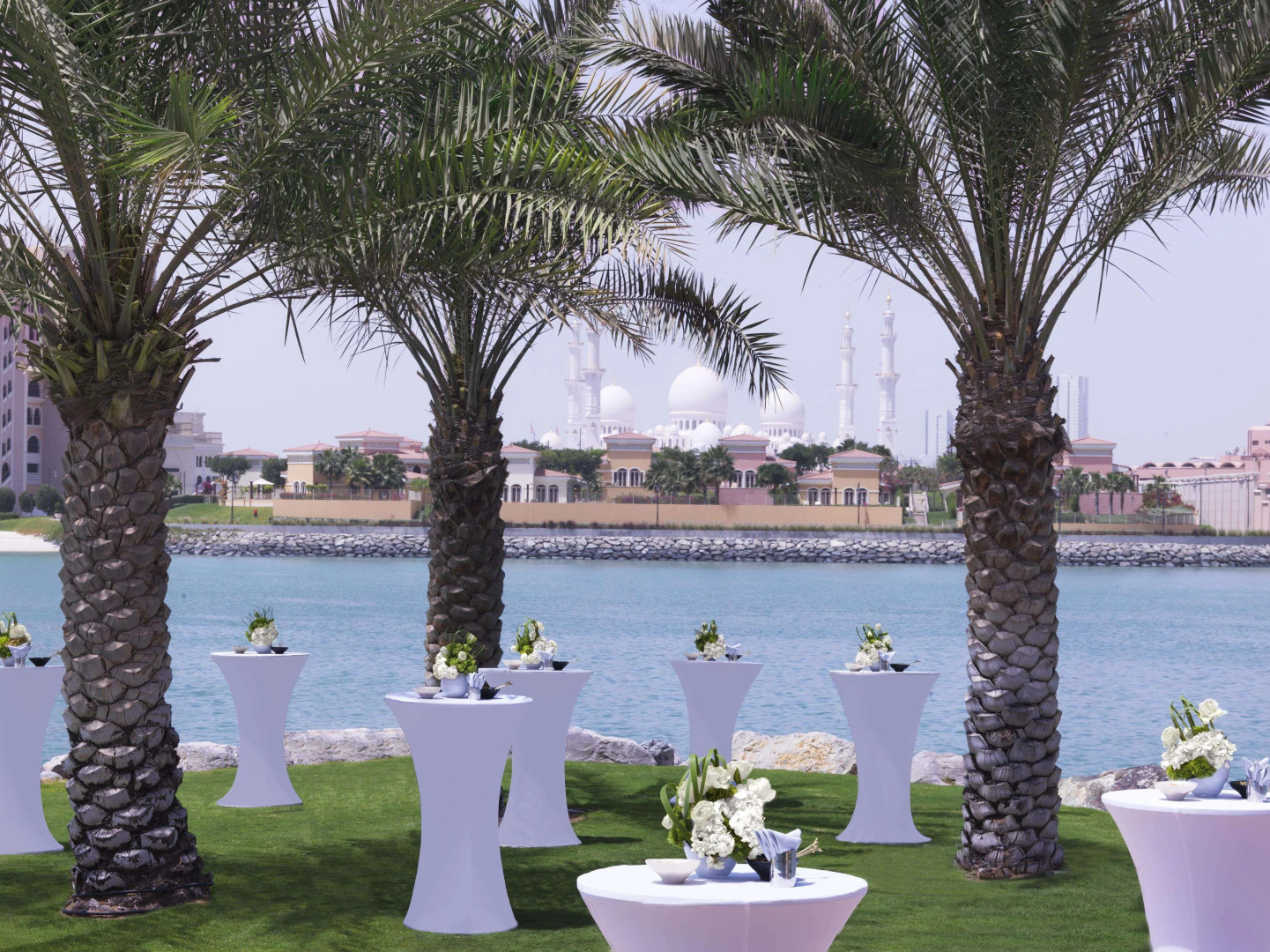 Отель Fairmont Bab Al Bahr