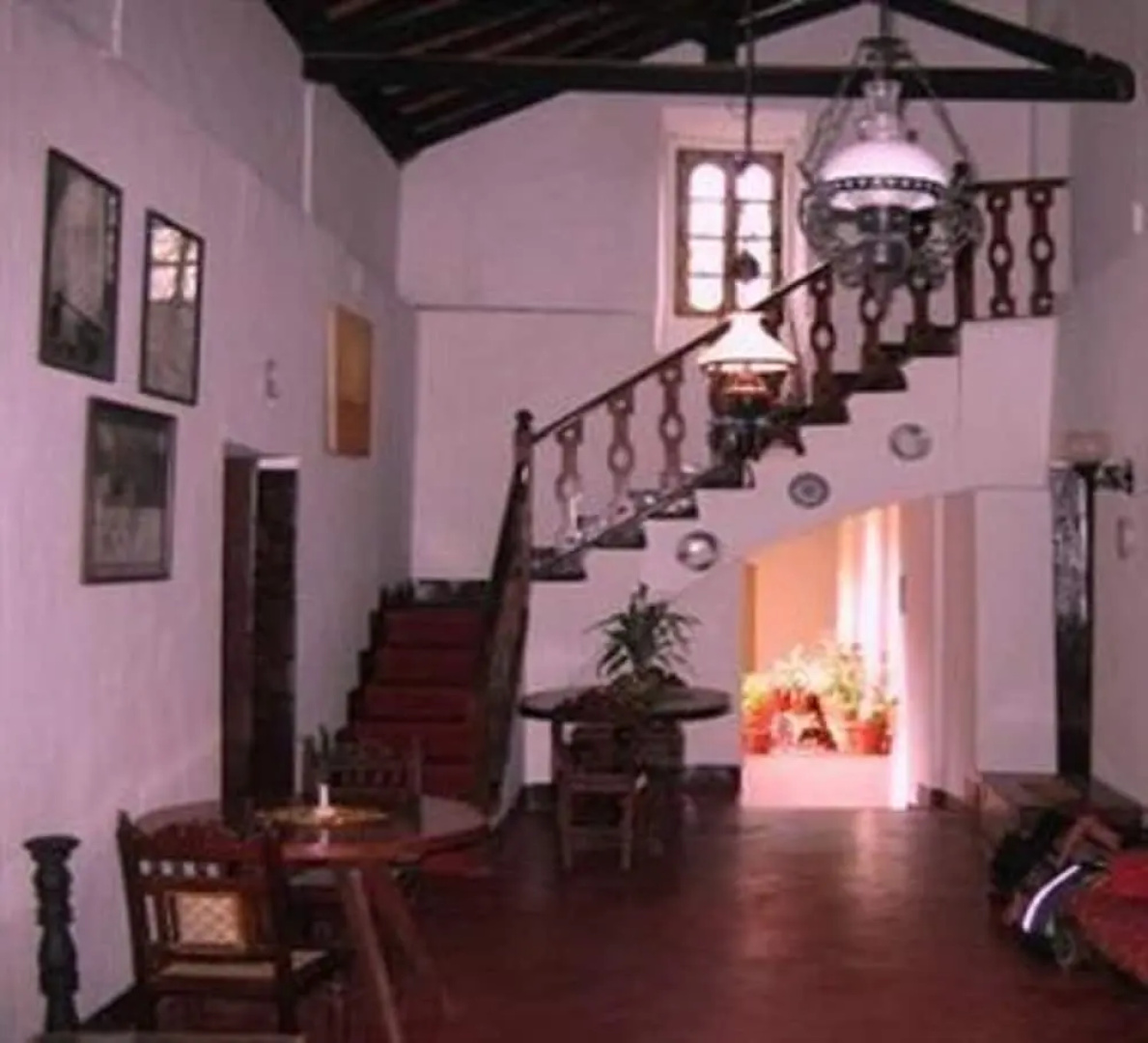 Granpas Inn - Hotel Bougainvillea