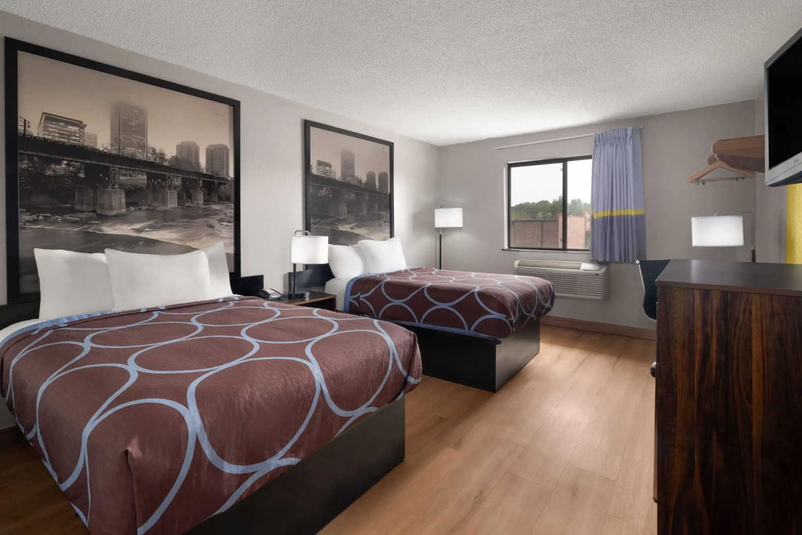 Super 8 By Wyndham Farmville