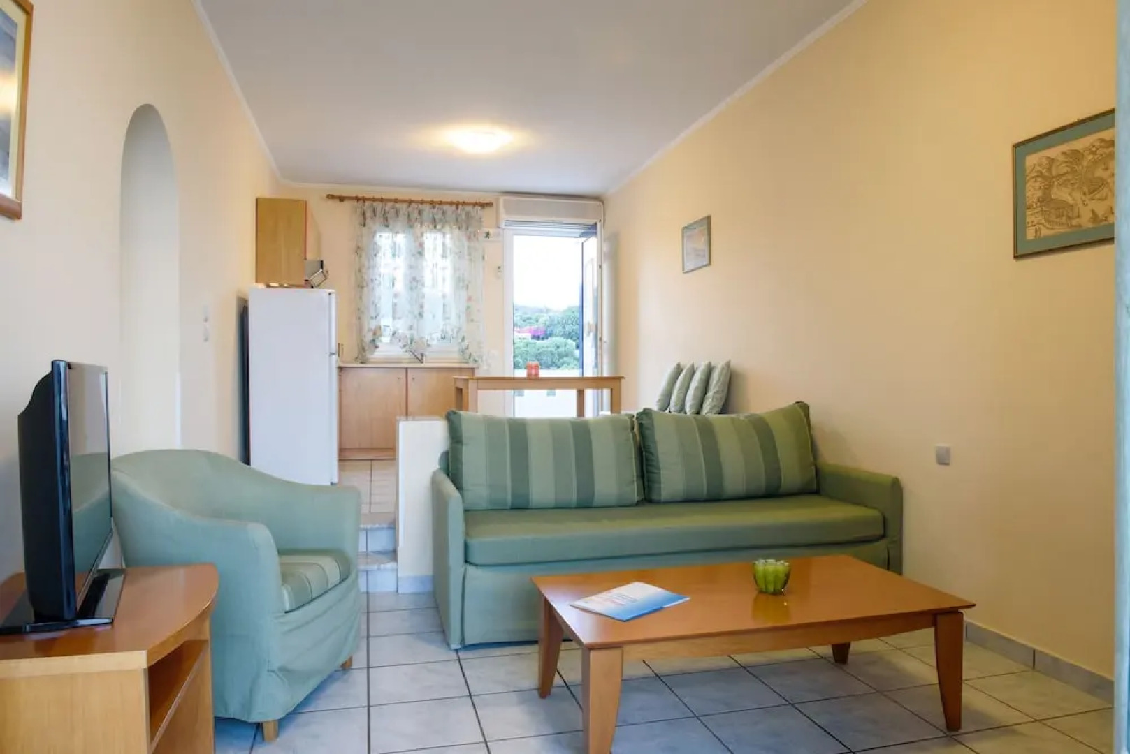 Sea Breeze Hotel Apartments & Residences