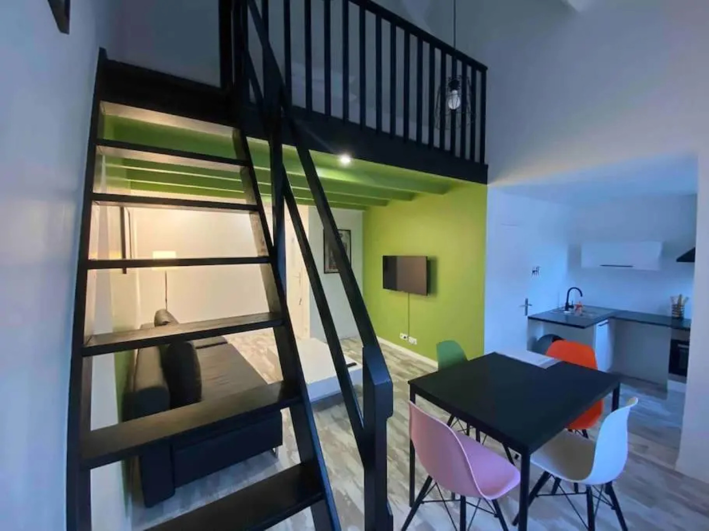 Joli Appart STREET ART Parc Asterix, Chantilly, Aéroport Charles de Gaulle