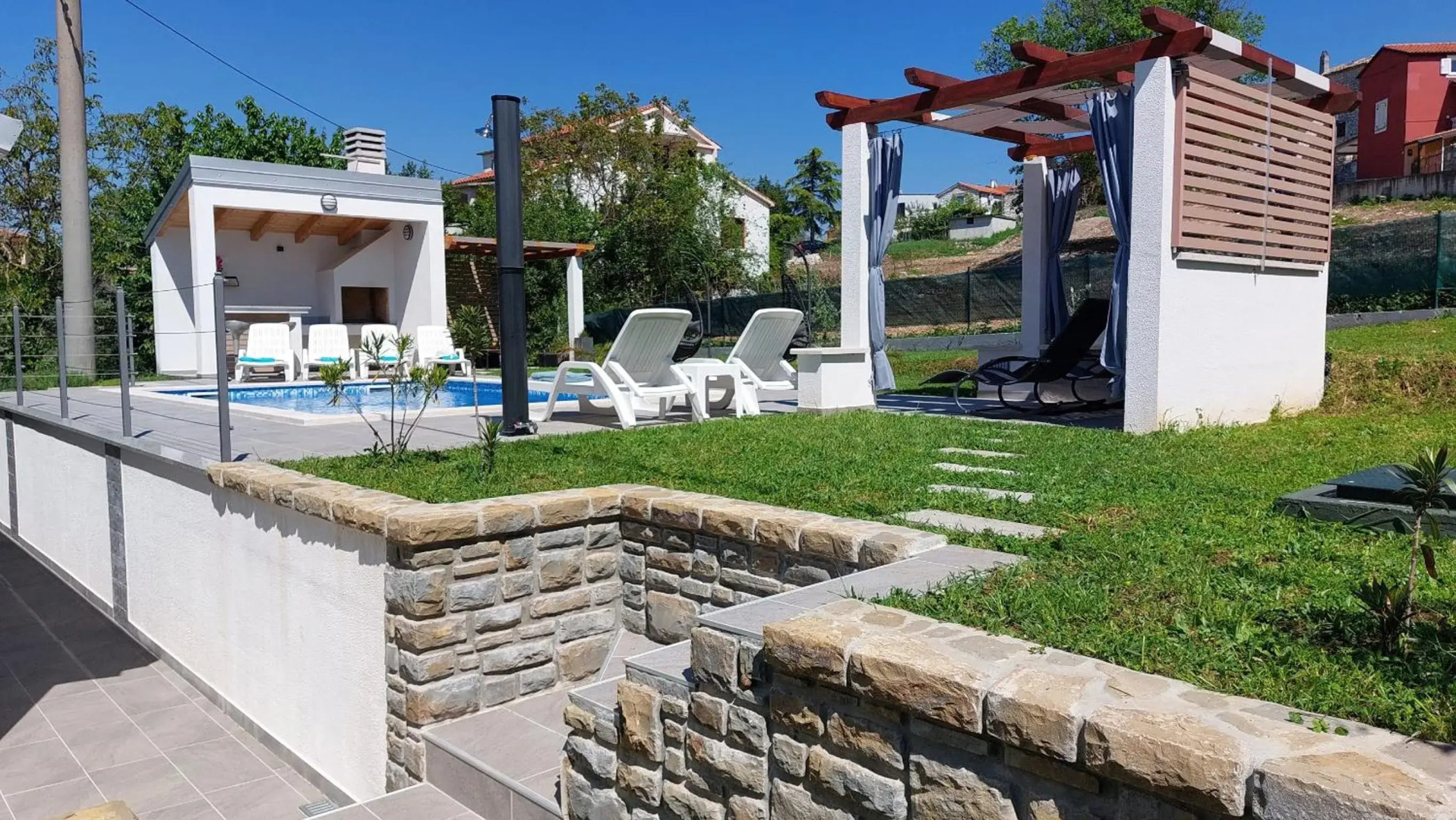 Villa Amoena with pool and sauna near Novigrad