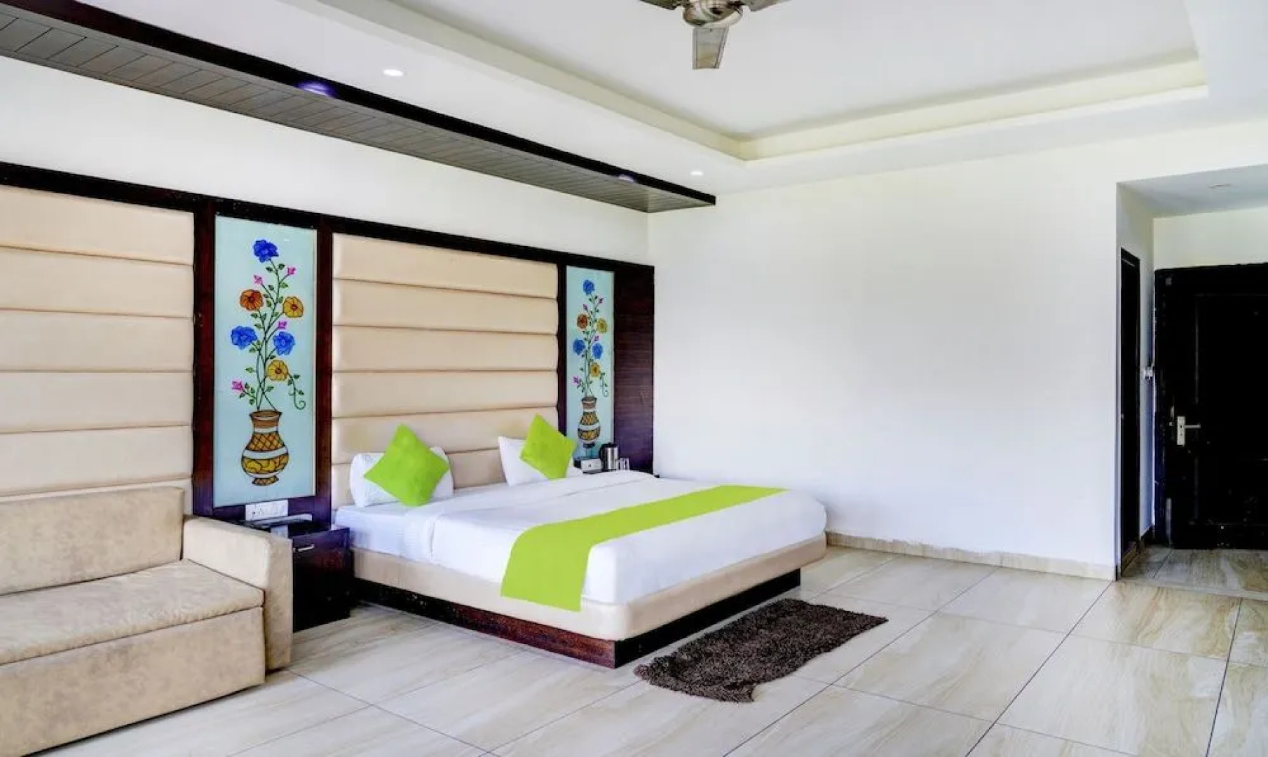 Treebo Trend Royal Mansion