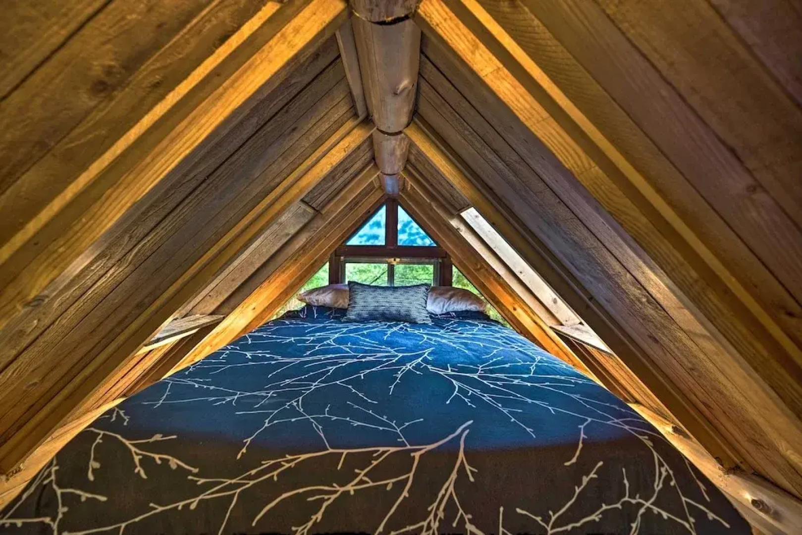 Three Enchanting Riverfront Cabins: Hot Tub Access