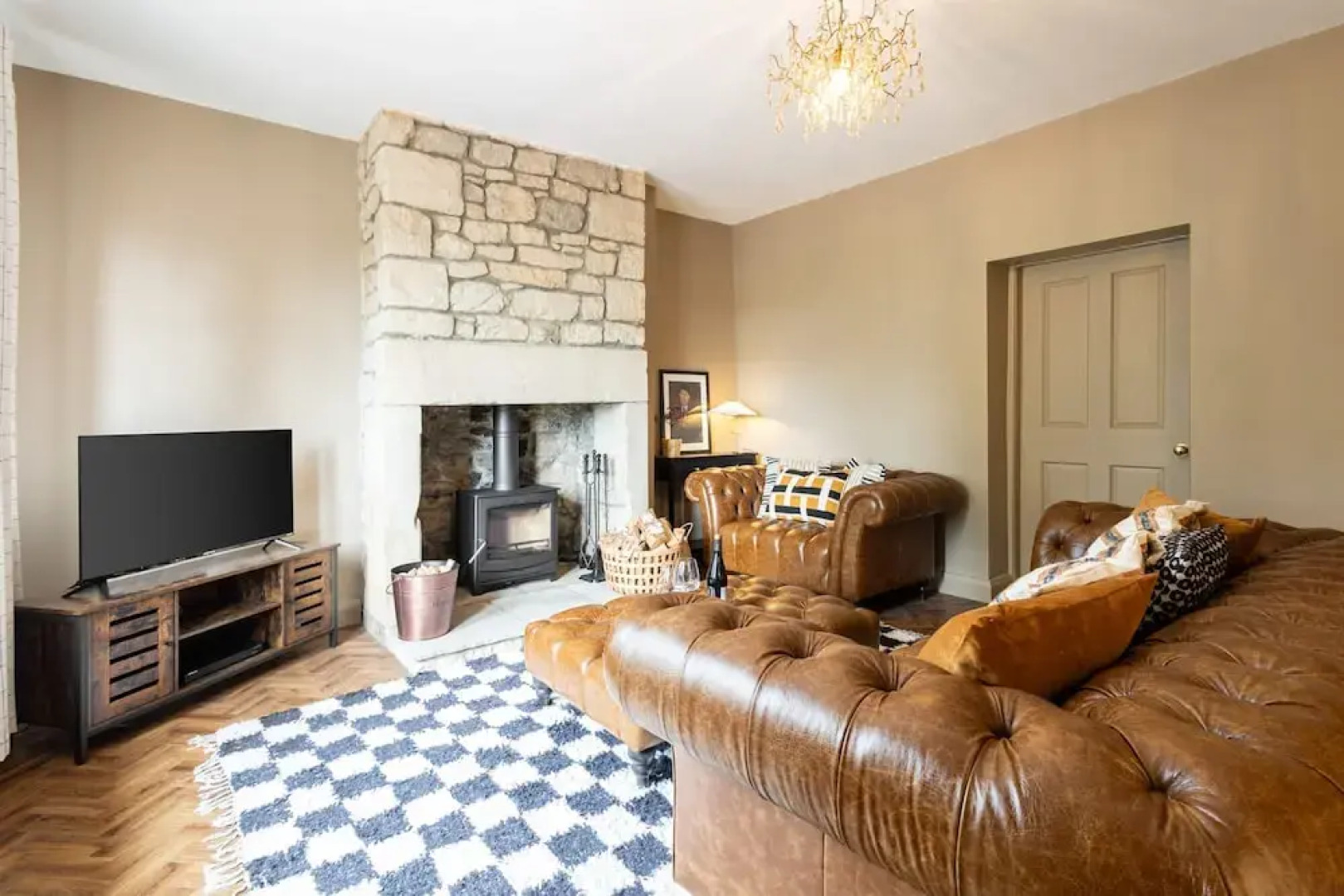 Host Stay Bankfoot Cottage