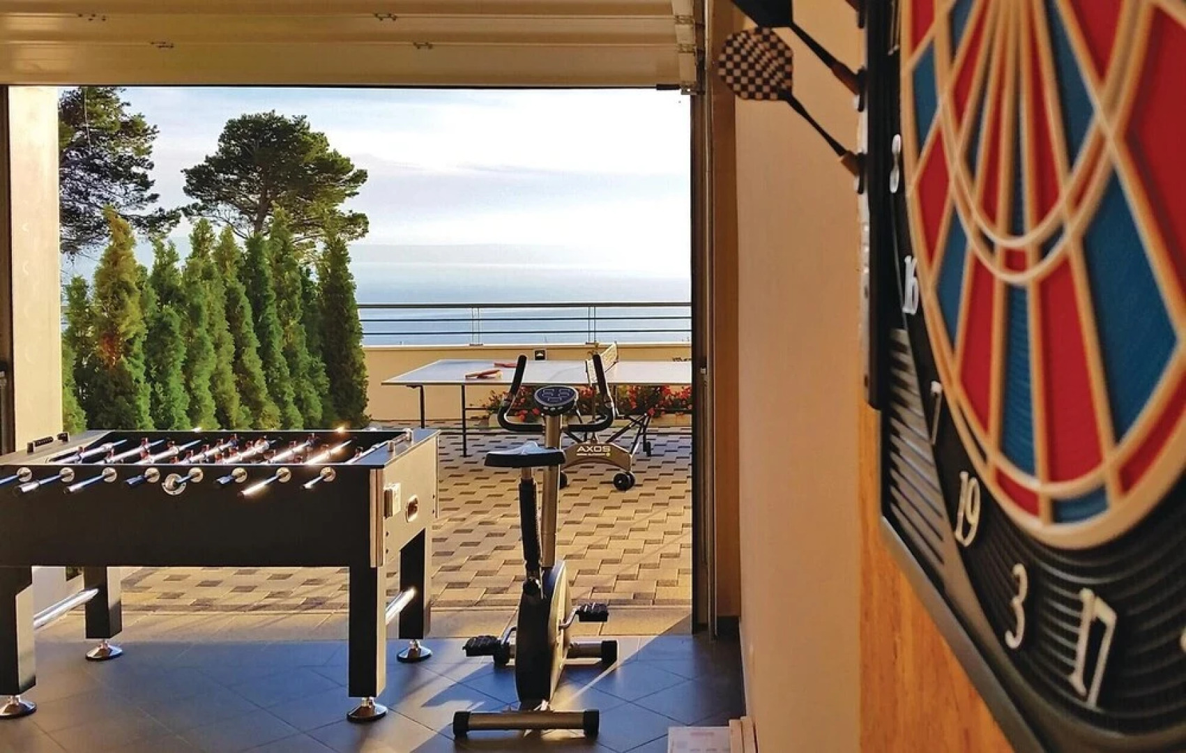 Awesome Home in Makarska With Wifi and 4 Bedrooms