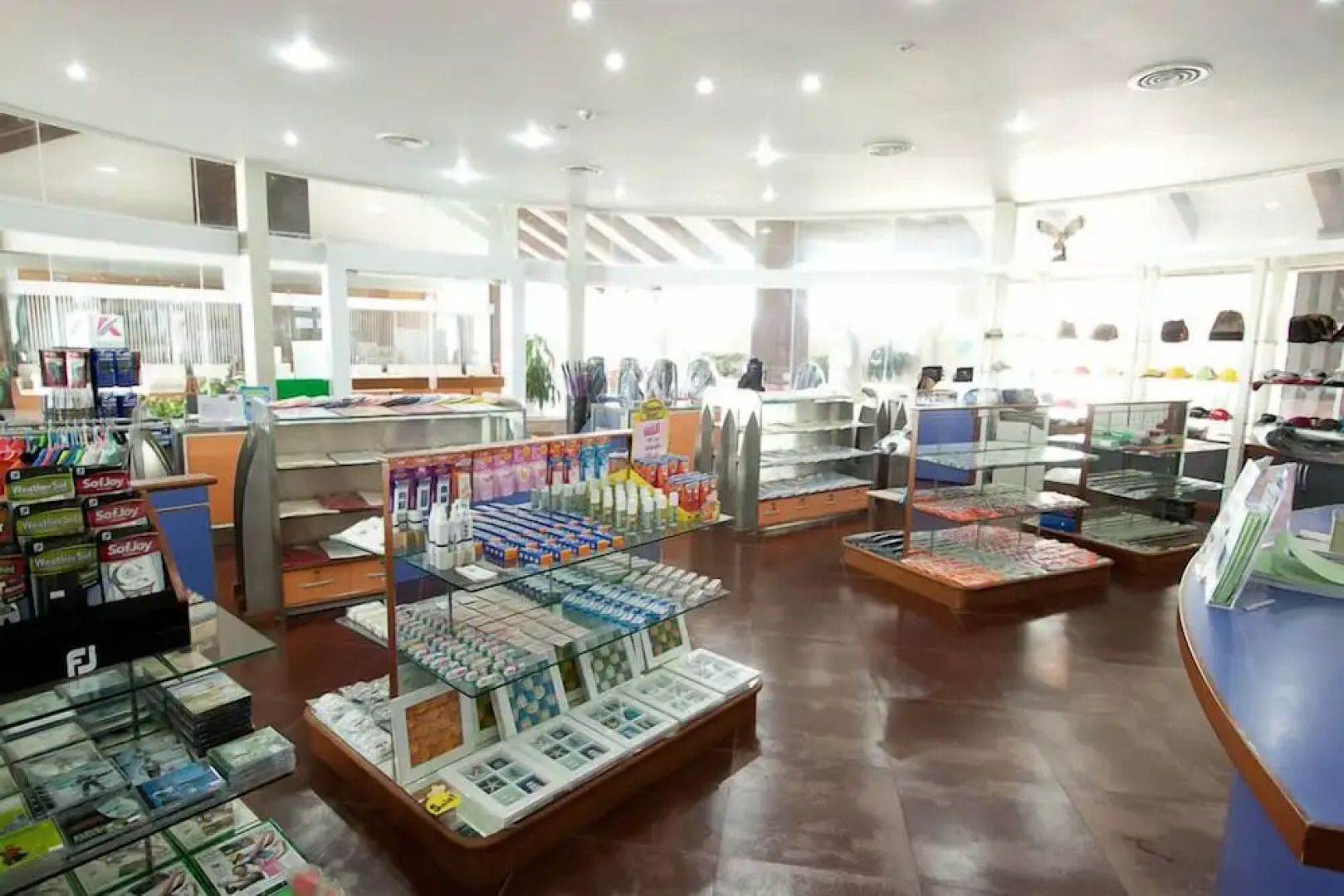 Uniland Golf & Resort