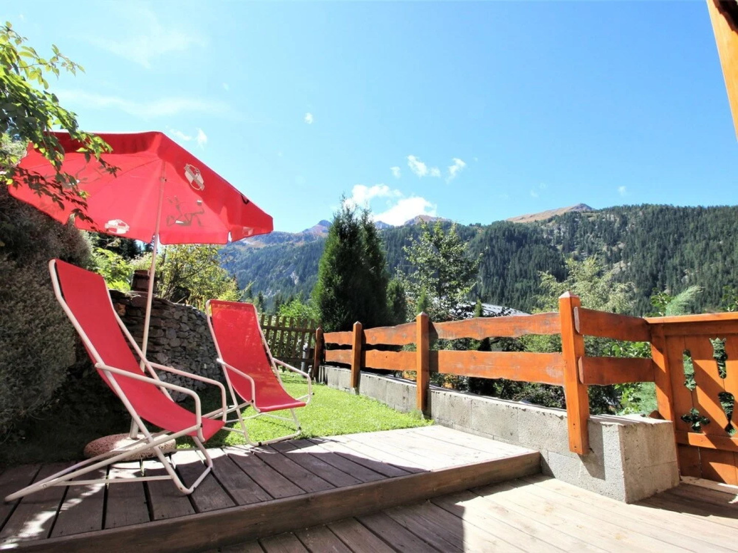 Beautifully Decorated Apartment Near the Center in Valfrejus