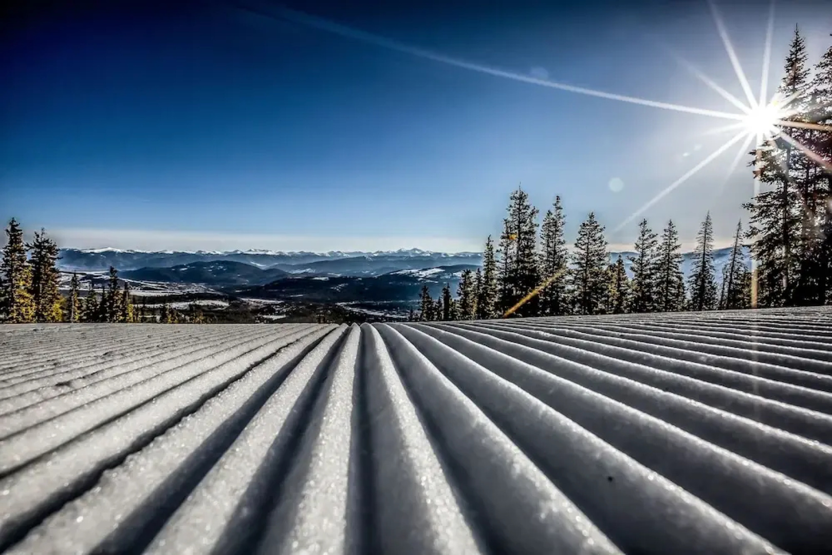 Perfectly Located 1br - Steps To Ski & Apres Fun - Sleeps 4 1 Bedroom Condo by RedAwning