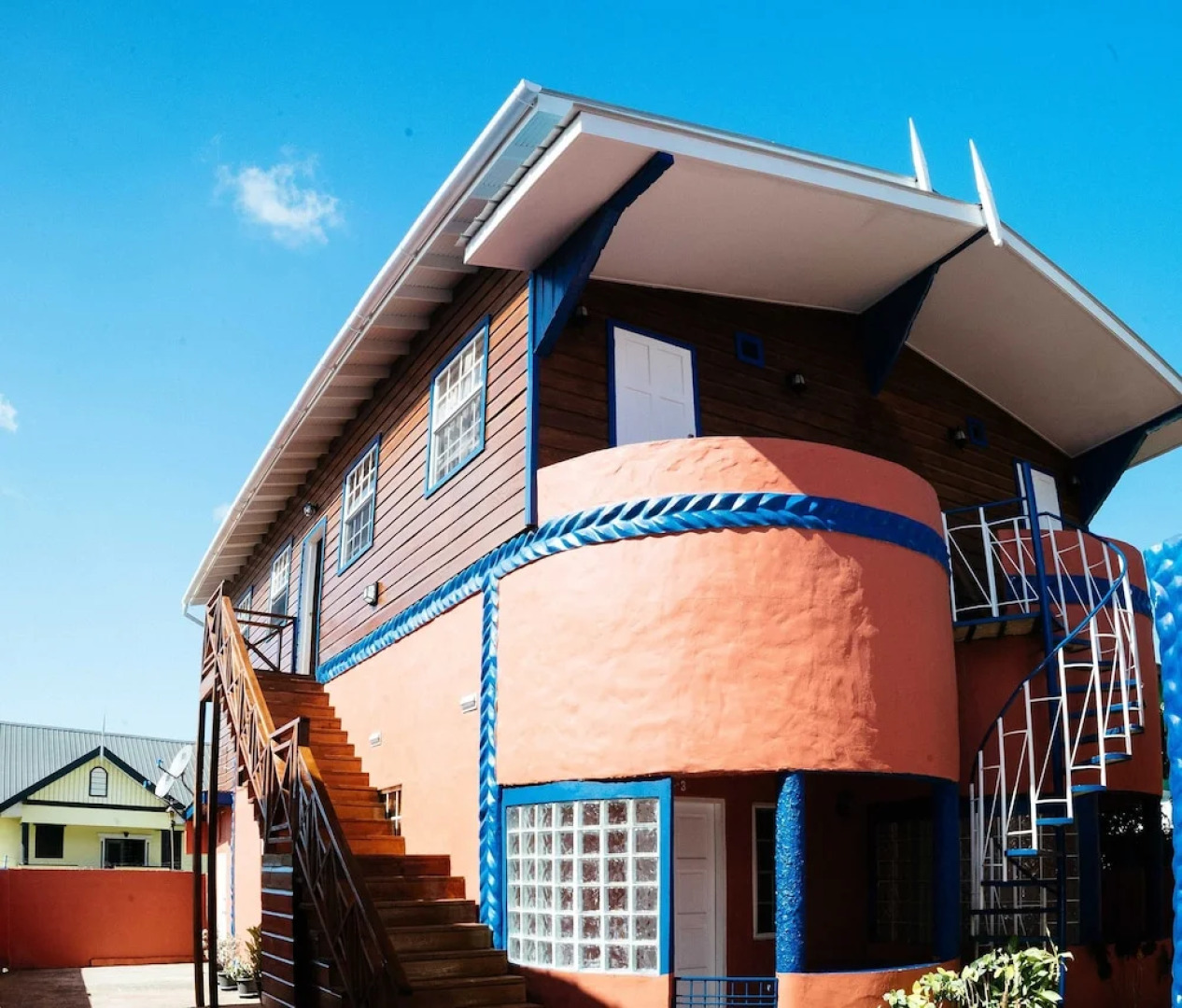 Paradise Home Apartments